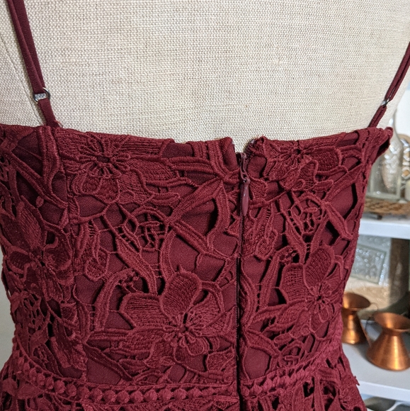 Adelyn Rae Maroon Floral Dress (S) - Picture 3 of 6